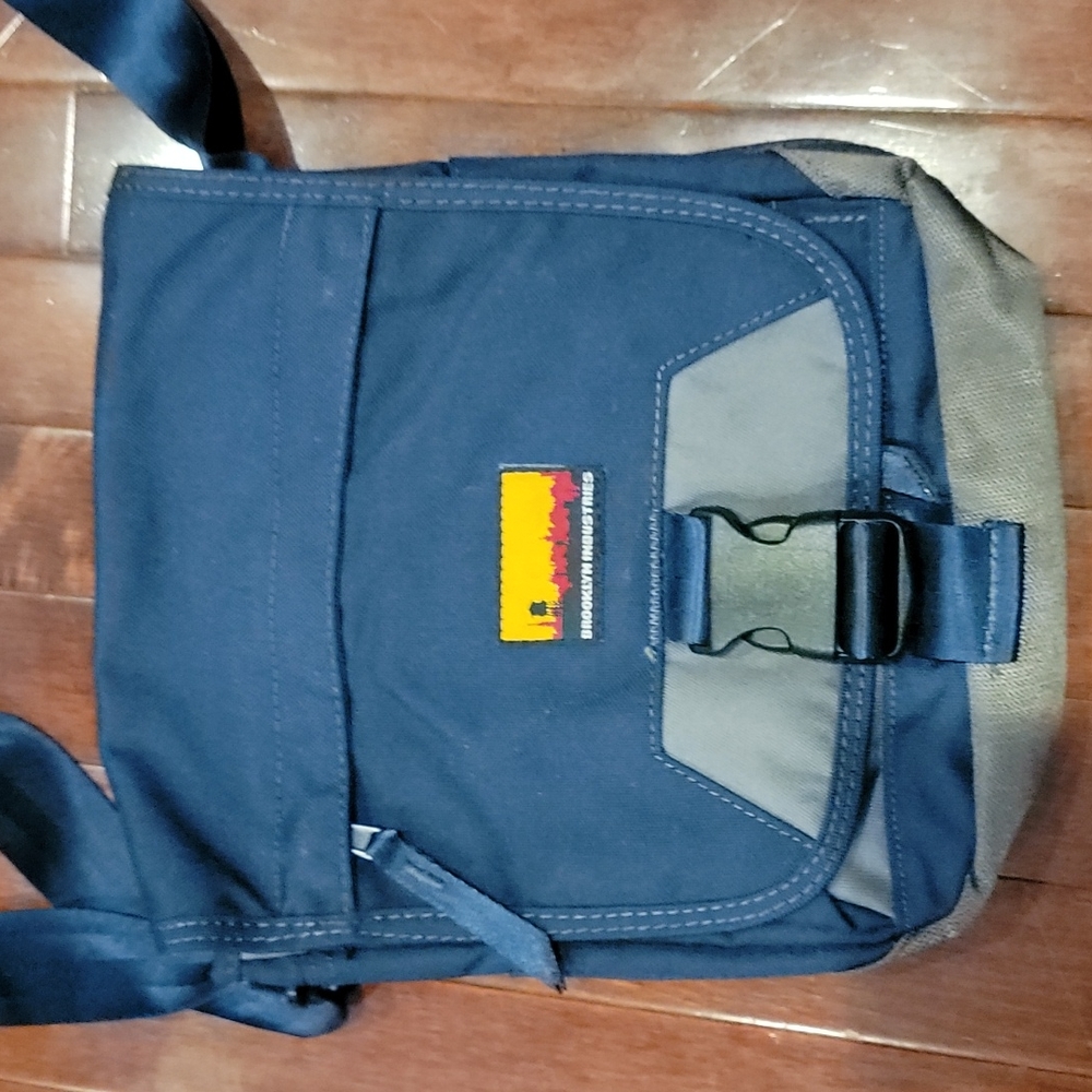 NWOT Brooklyn industries bag